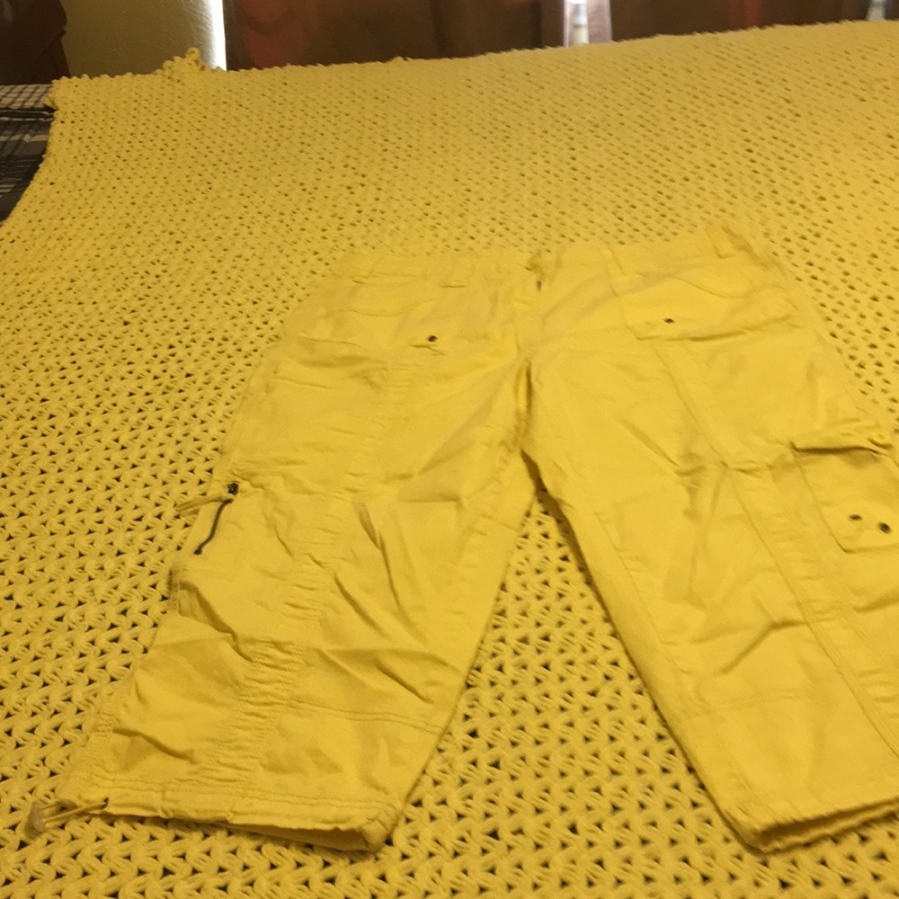 Style & Co Multi Pocket Capris